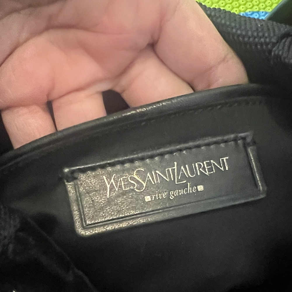 Authentic YSL Stylish Black Women's Bag - Picture 4 of 8